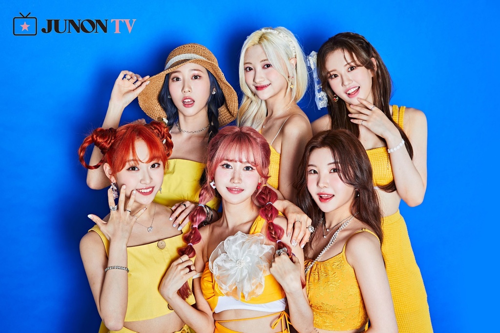 6人組多国籍ガールズグループ・ILY:1（アイリーワン）がJUNON TV初登場