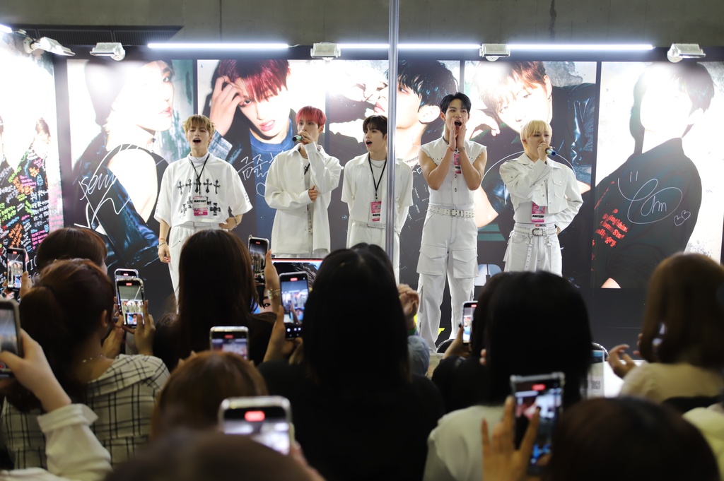 オリジナル潜入レポ】ZB1らが参加！ K-POPファンの祭典「KCON JAPAN