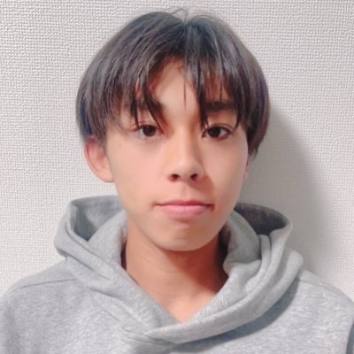 小柳遼人