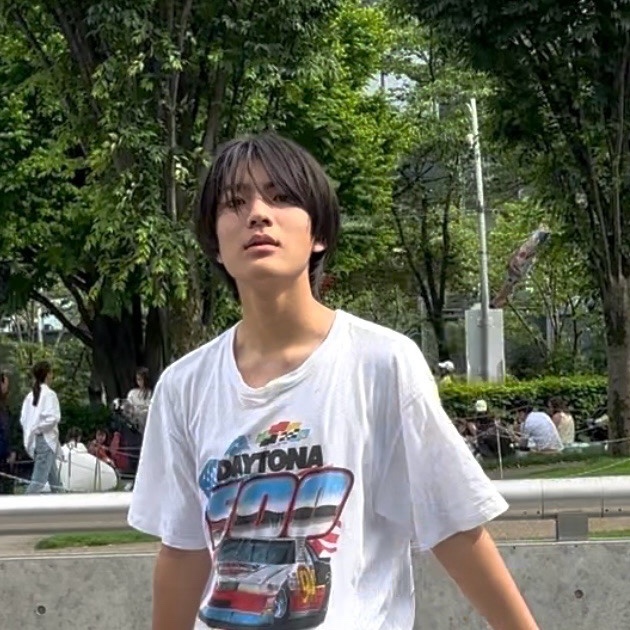小島ロイ