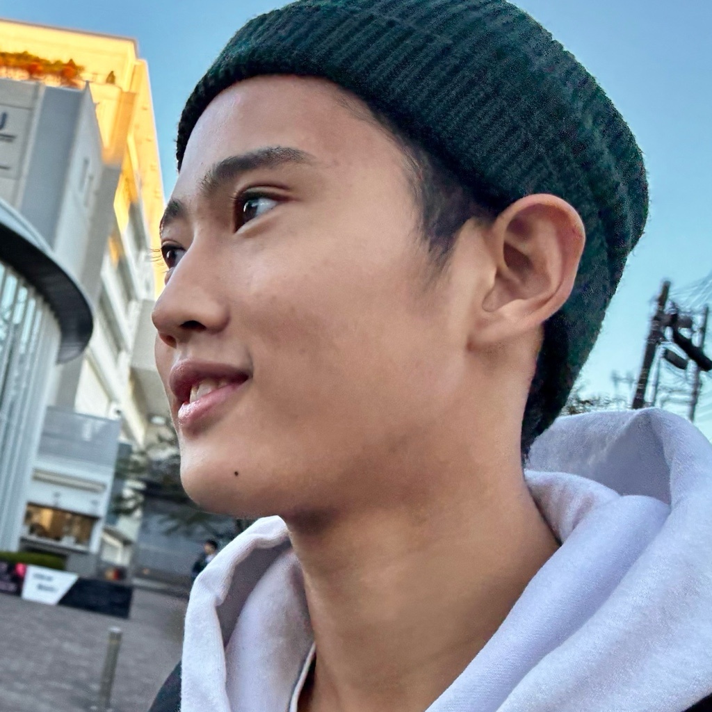 山口十三